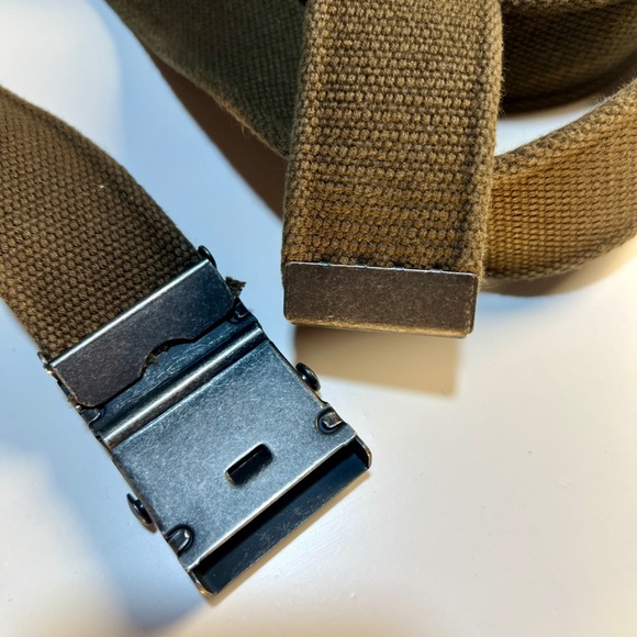 Eddie Bauer VTG NEW Olive Camo green Web Belt with graphite buckle, 44" sz L - Picture 4 of 5